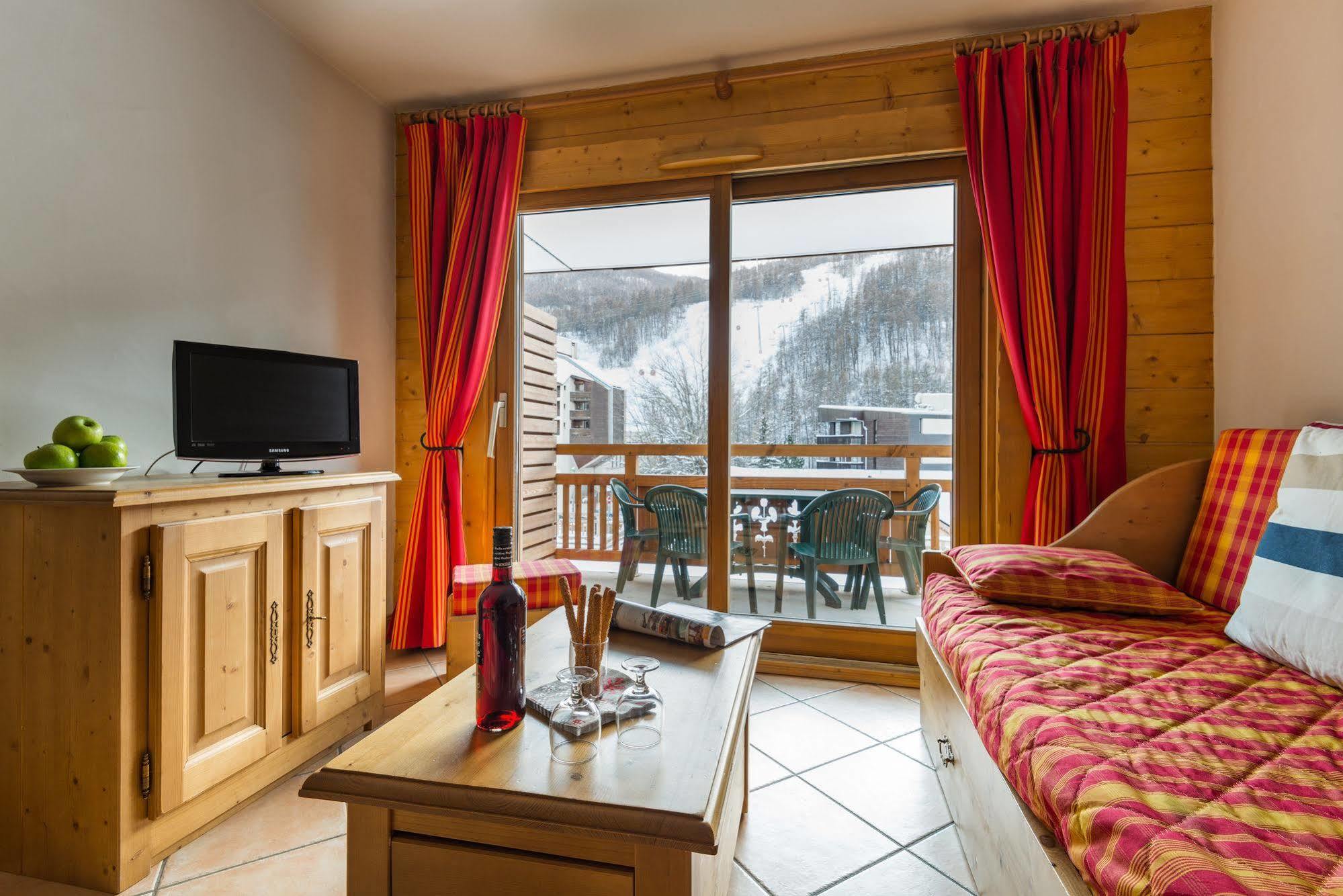 Lagrange Vacances Le Hameau Du Rocher Blanc Сер Шевалье Экстерьер фото