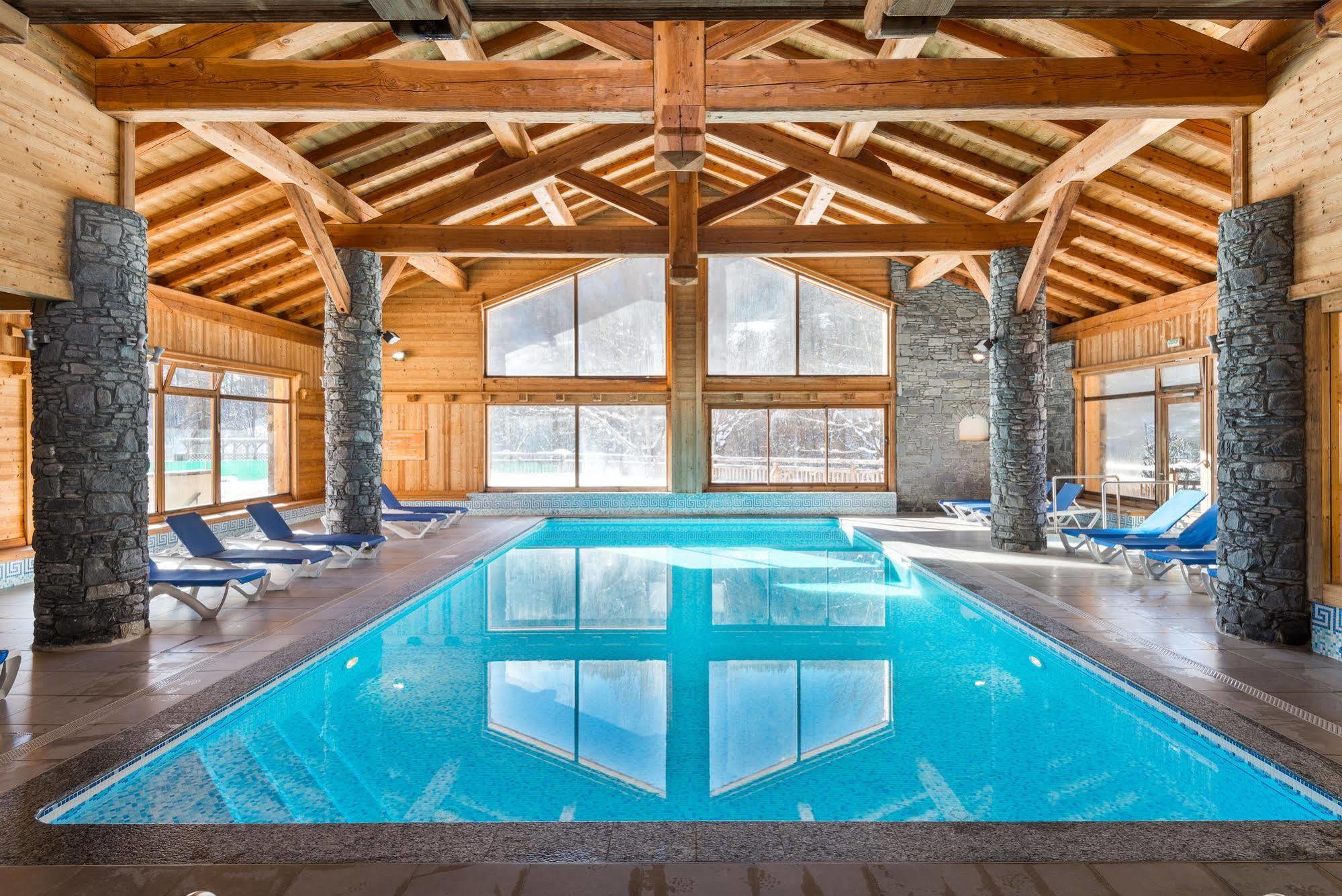 Lagrange Vacances Le Hameau Du Rocher Blanc Сер Шевалье Экстерьер фото